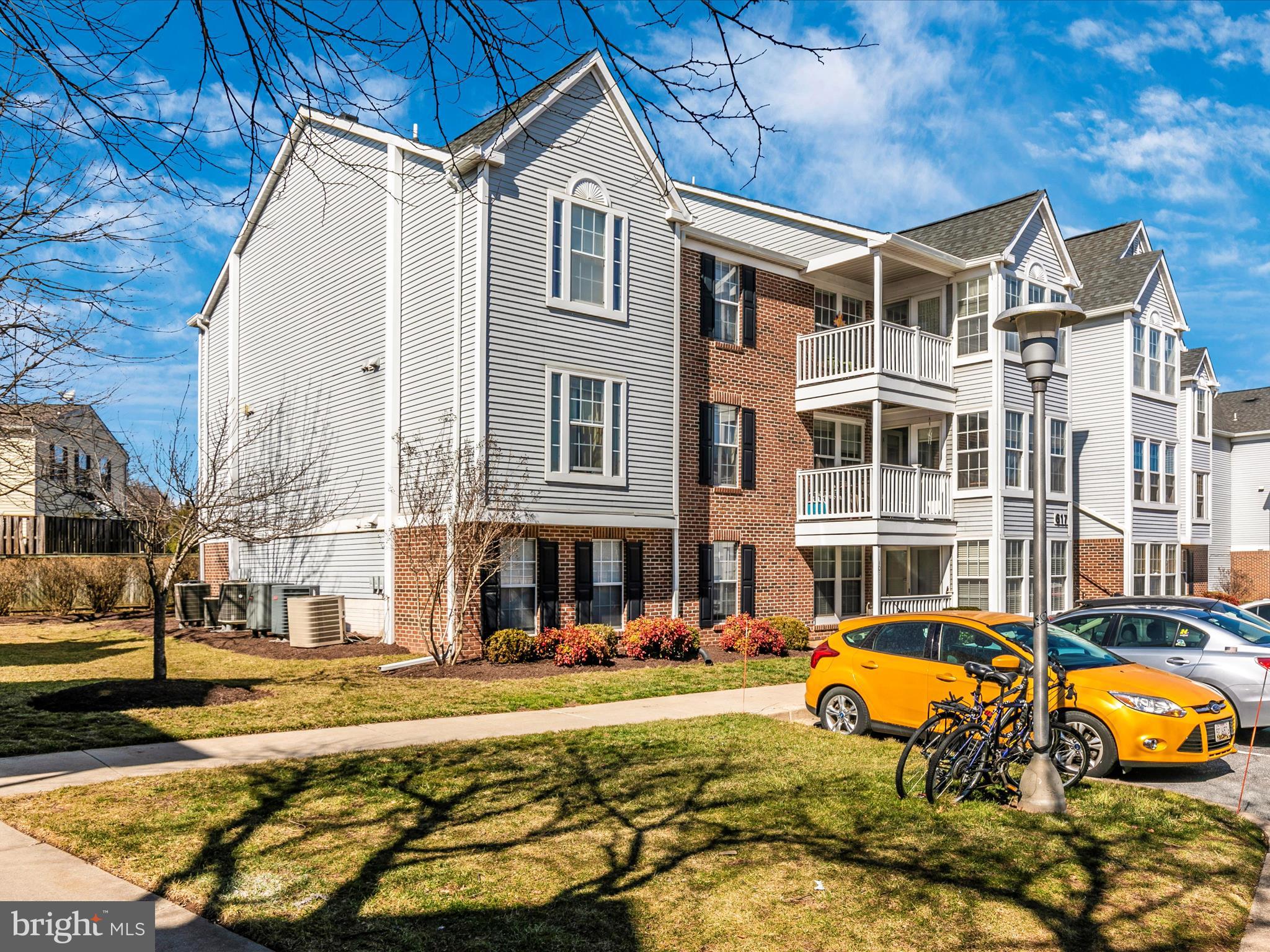 617 Himes Ave #Vi103