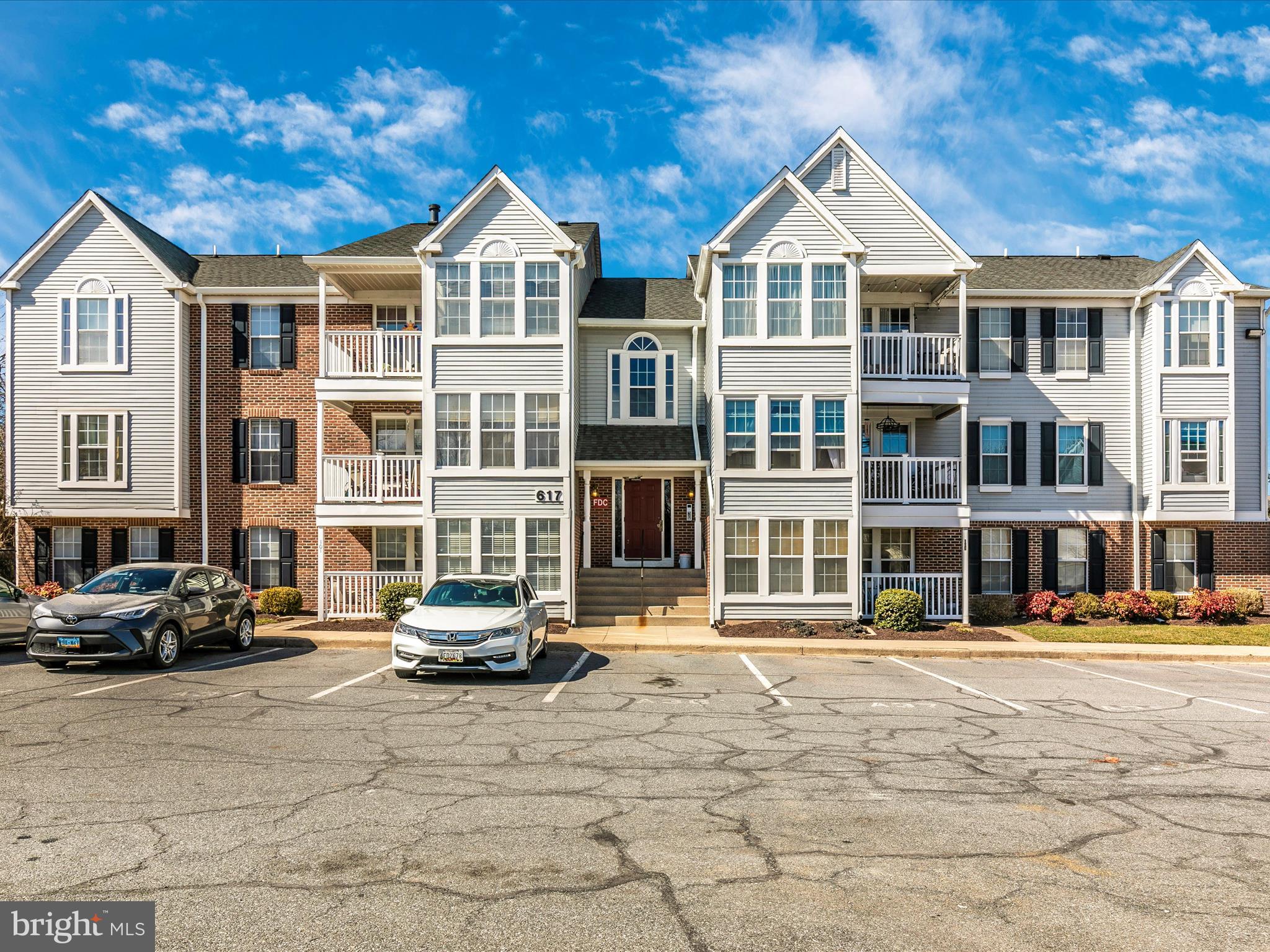 617 Himes Ave #Vi103