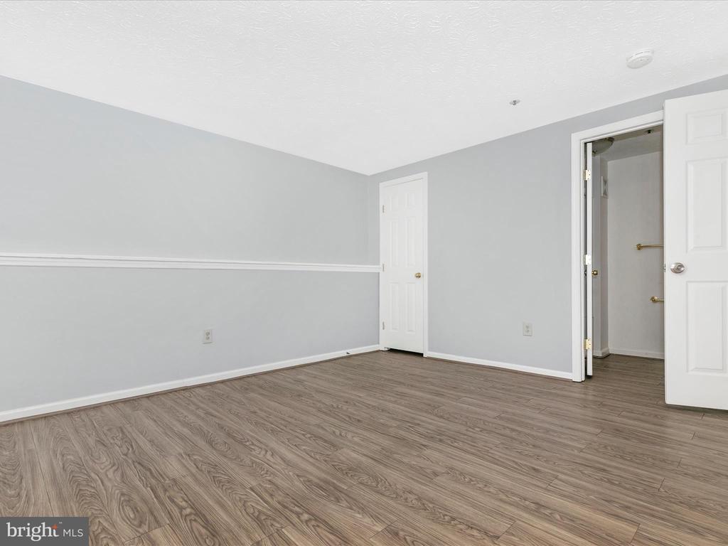 617 Himes Ave #Vi103