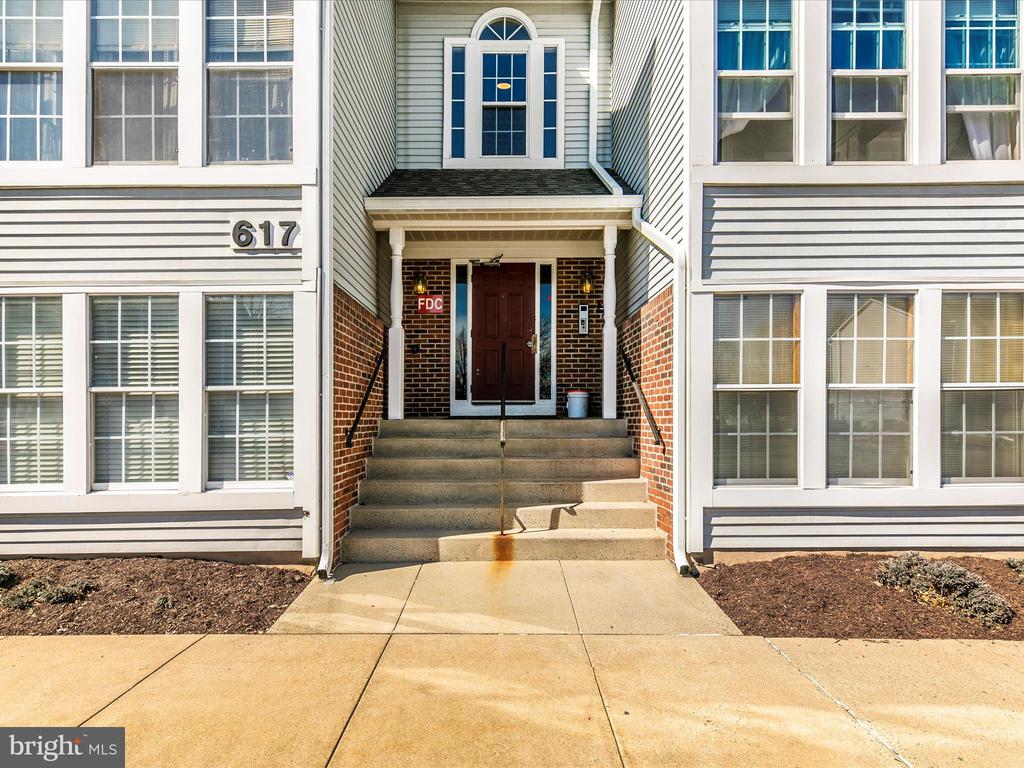 617 Himes Ave #Vi103