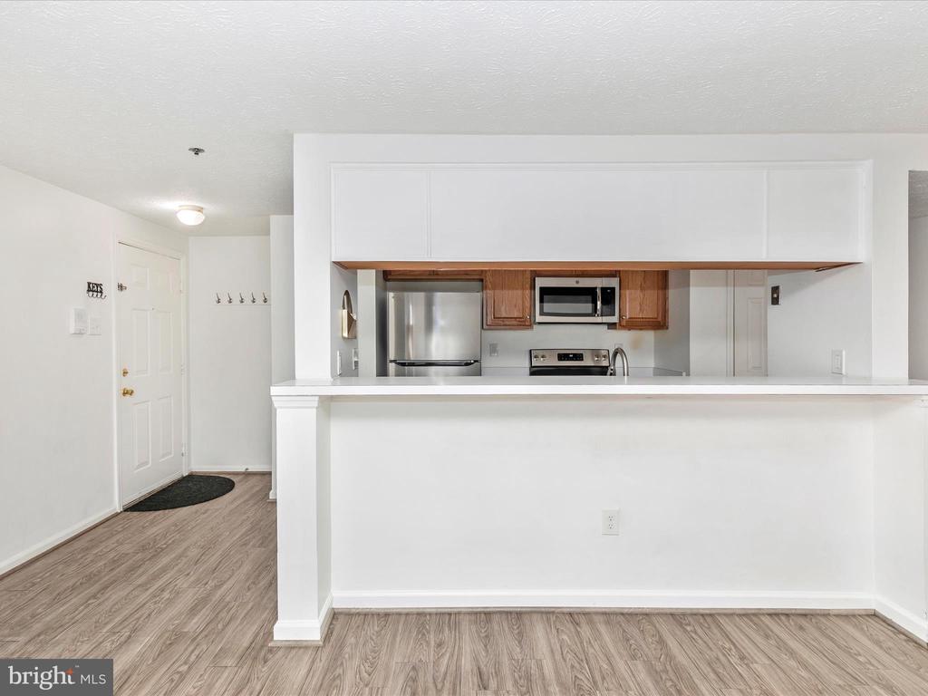 617 Himes Ave #Vi103