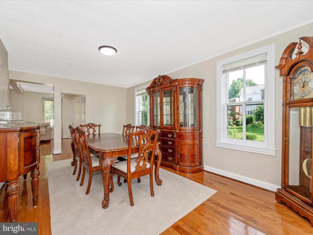 5924 Broad Run Rd