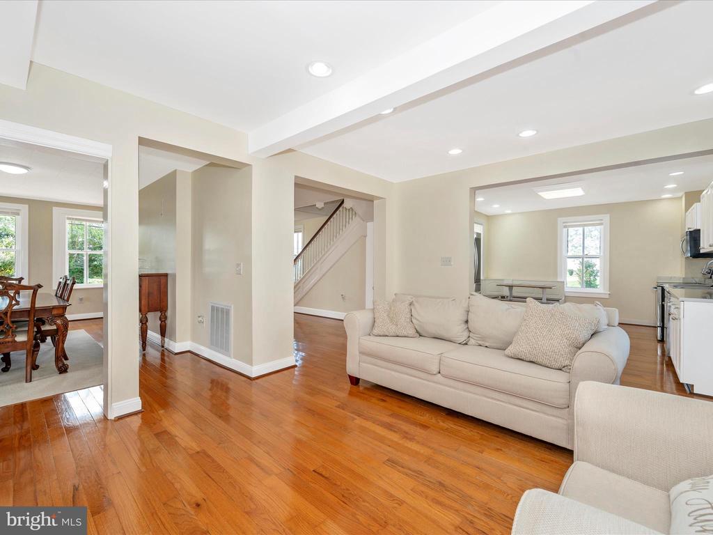 5924 Broad Run Rd