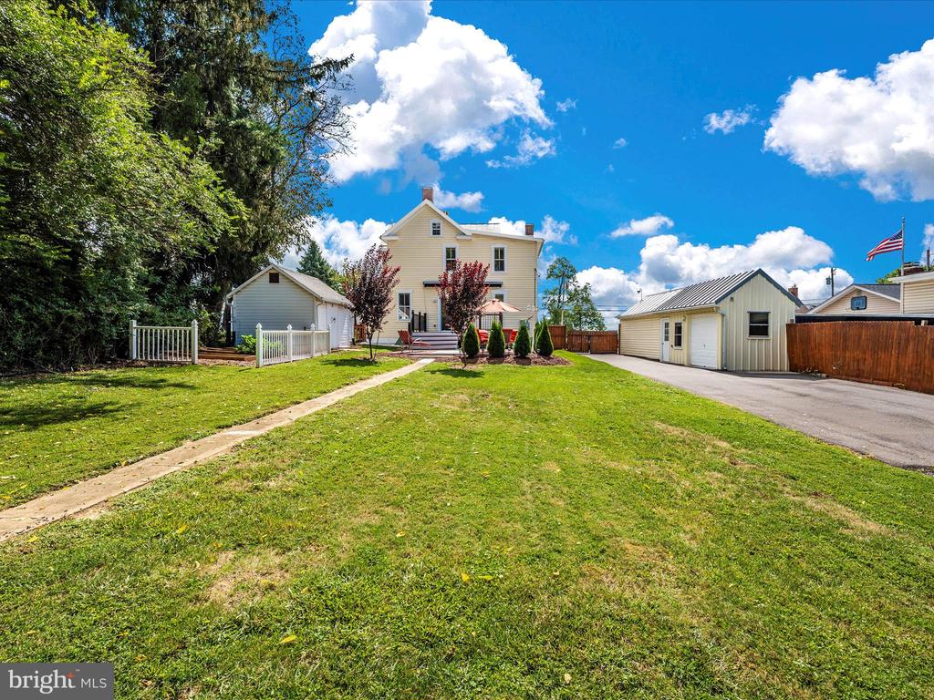 5924 Broad Run Rd