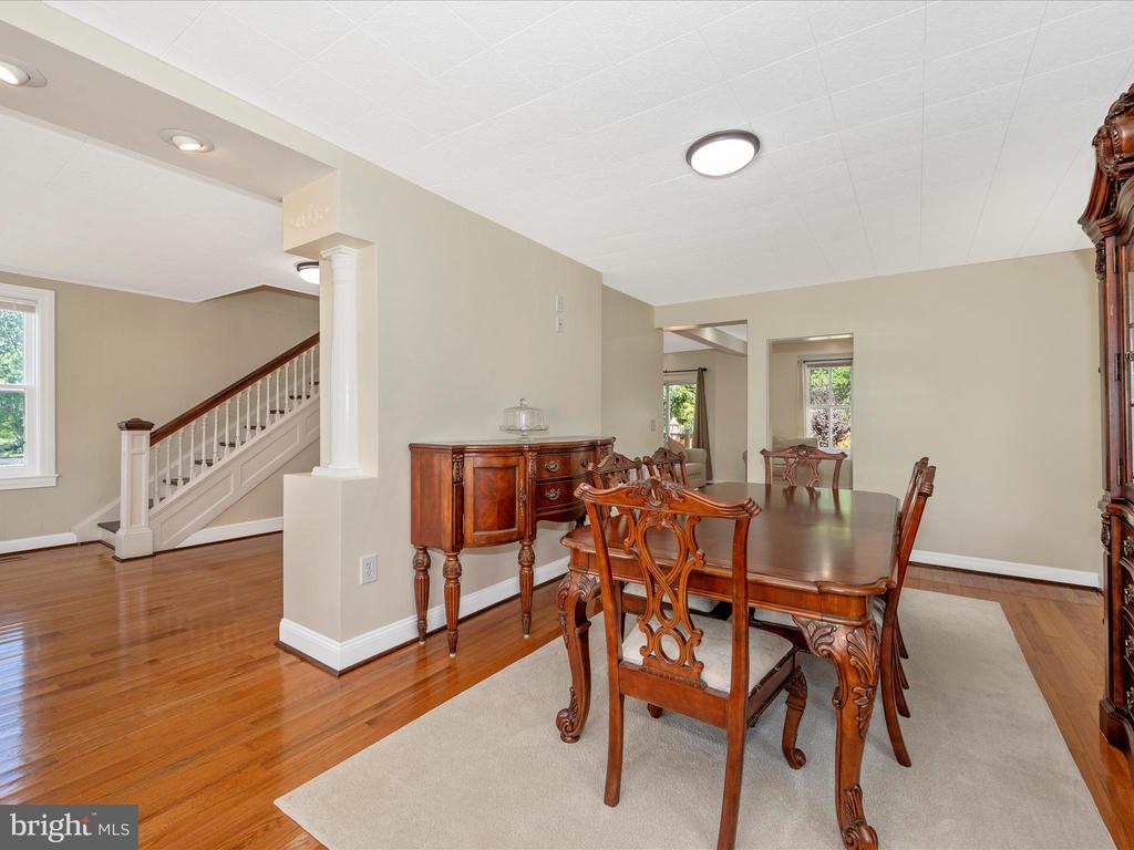 5924 Broad Run Rd