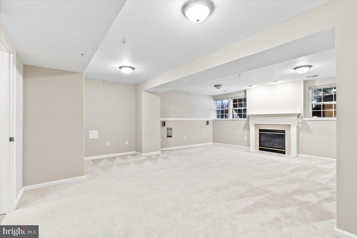 1815 Country Run Way