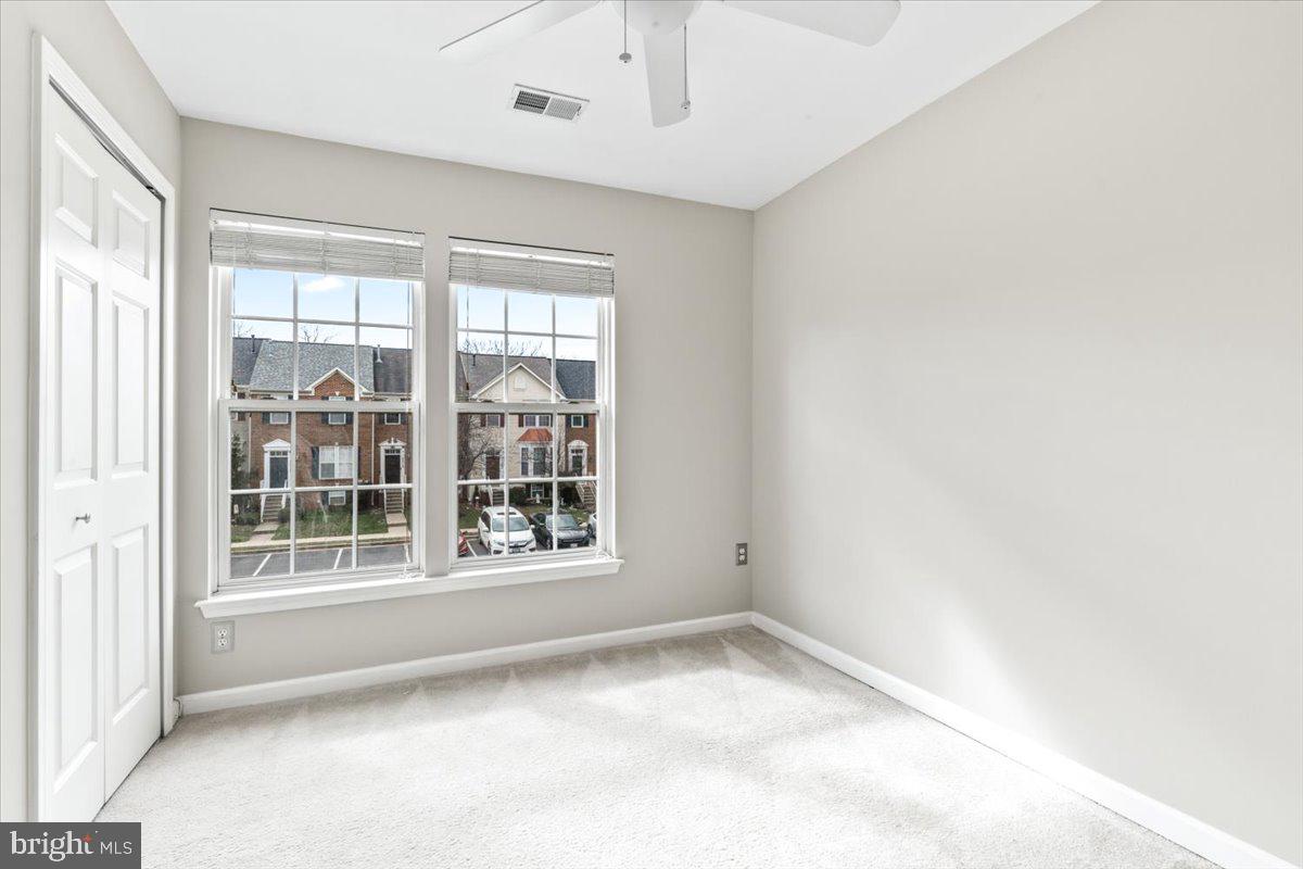 1815 Country Run Way