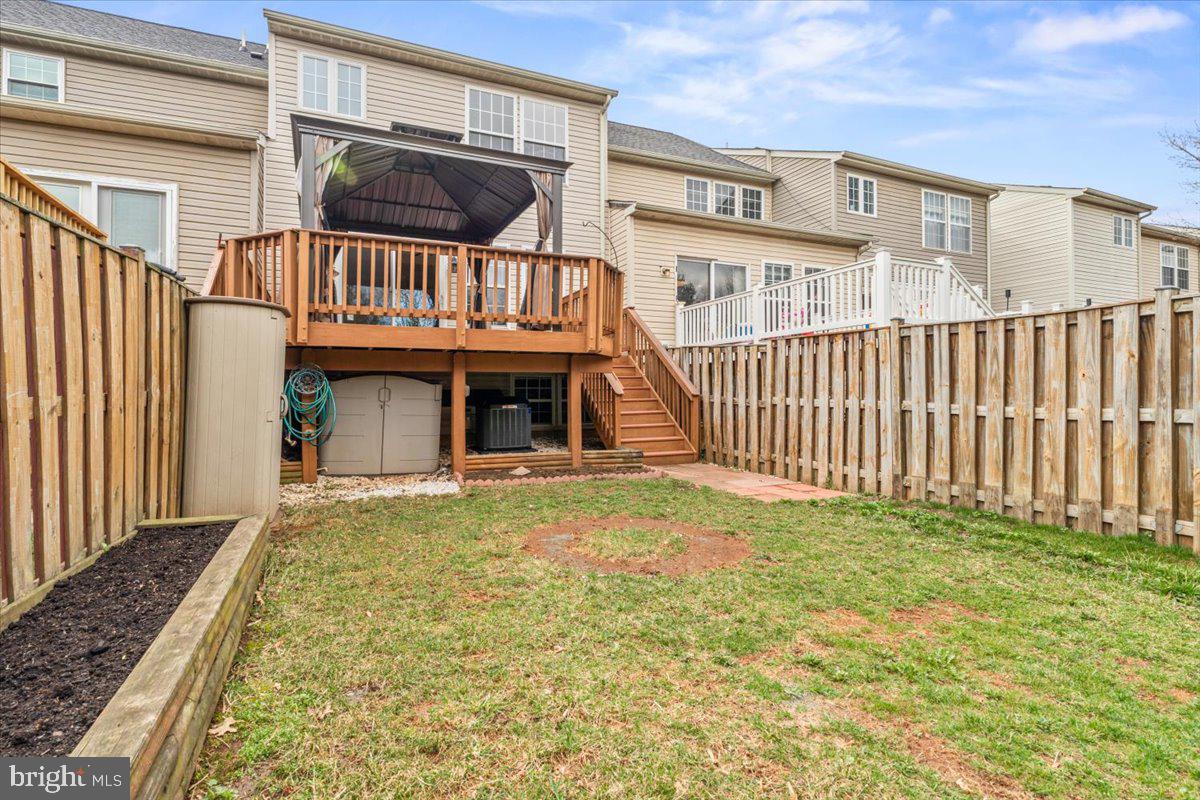 1815 Country Run Way