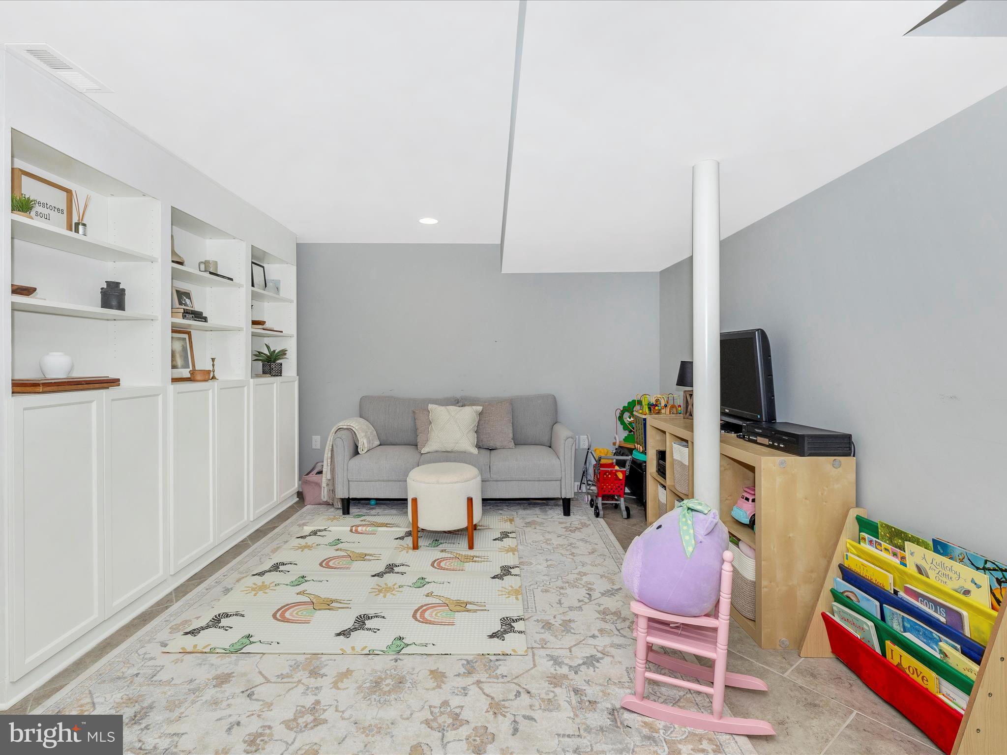 8241 Old Hagerstown Rd