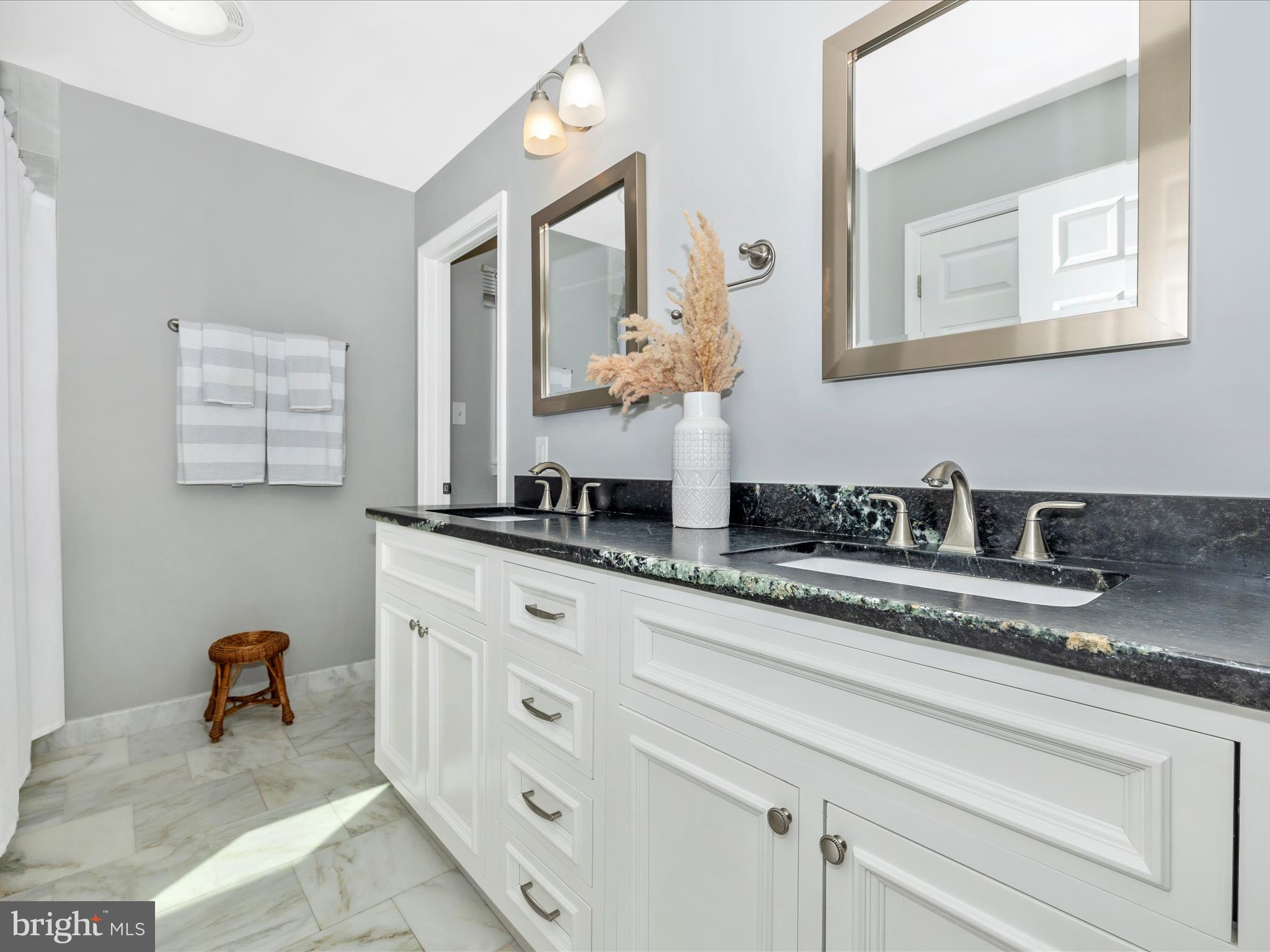 8241 Old Hagerstown Rd