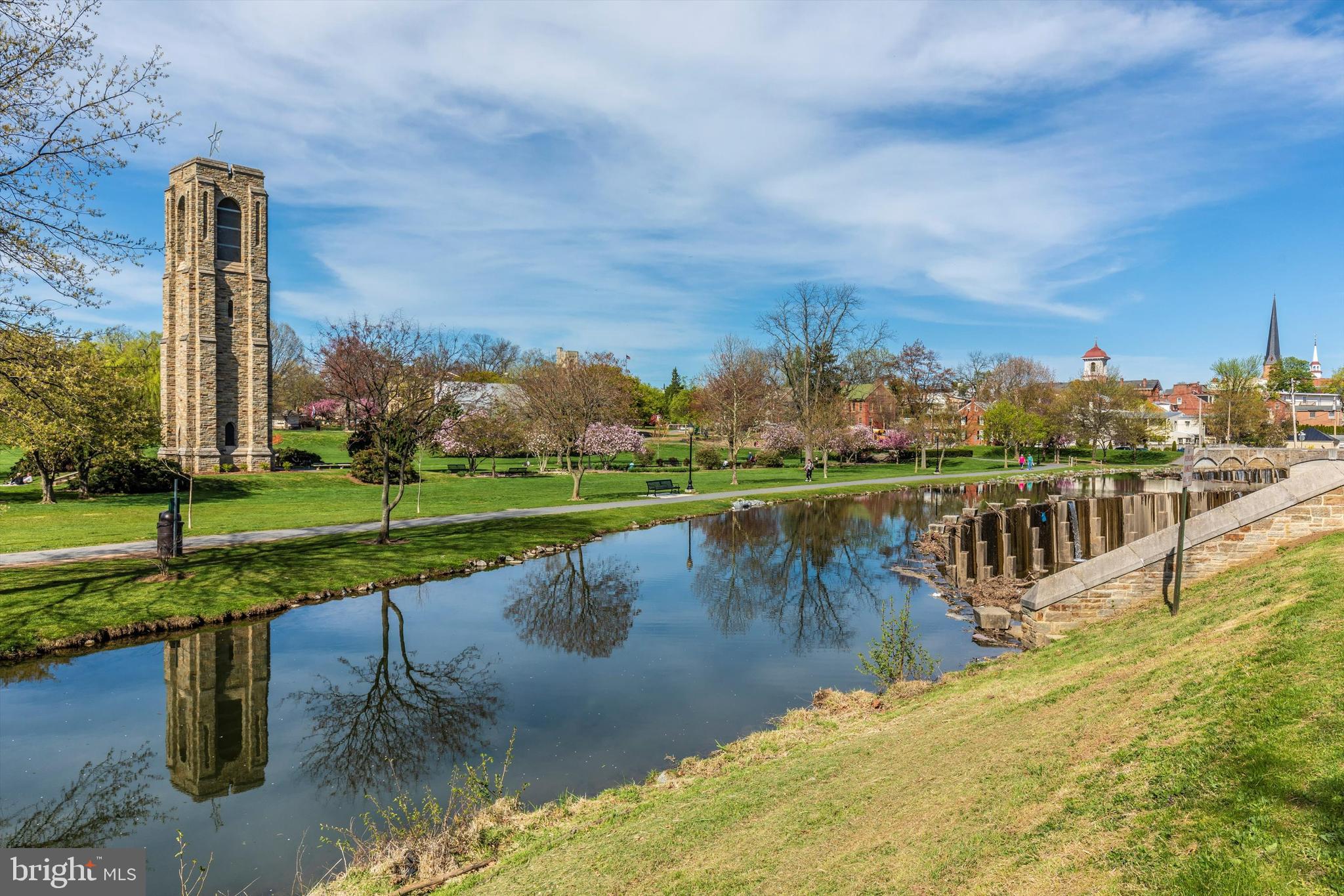 10 W ALL SAINTS ST #205