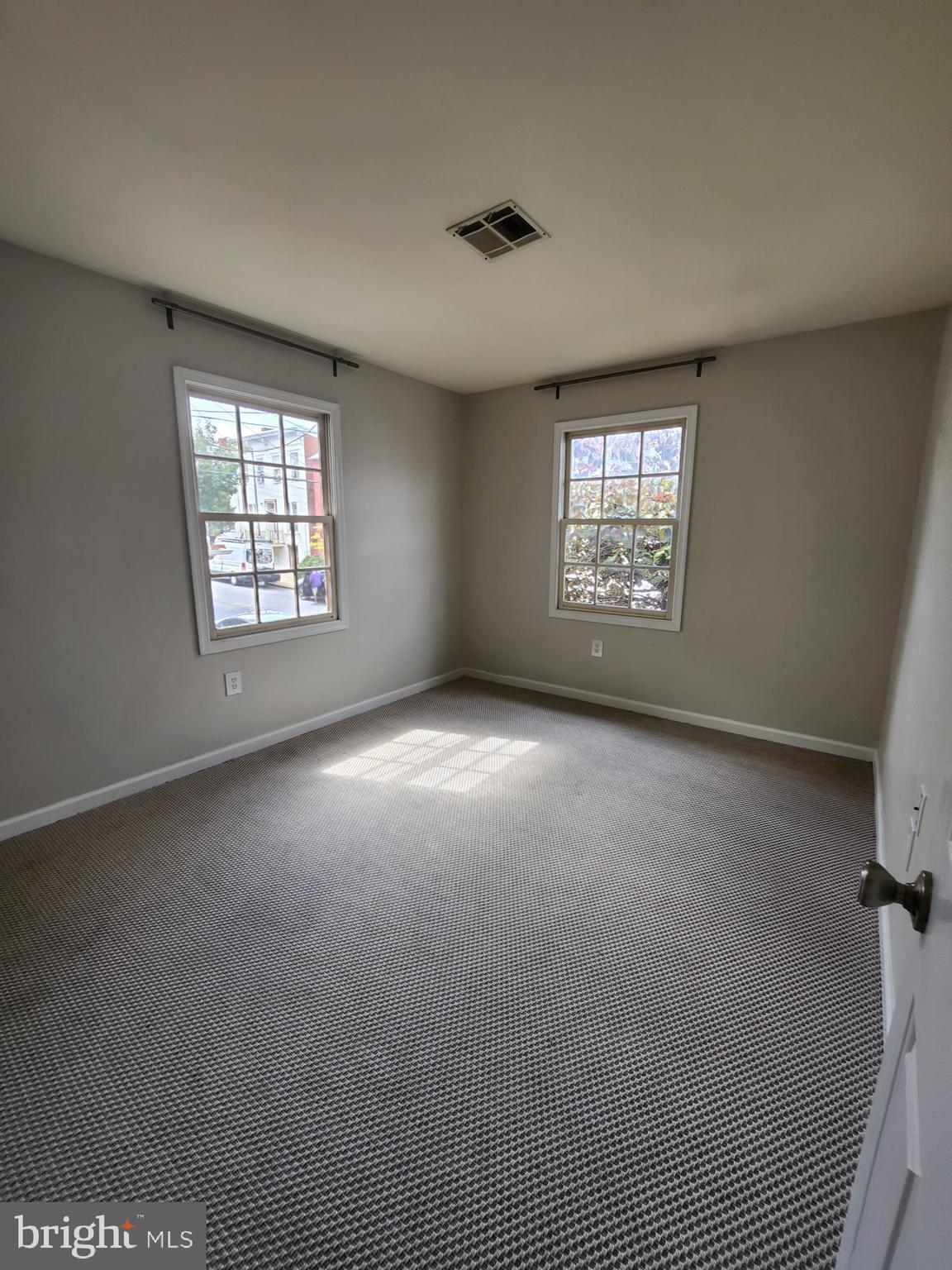 10 W ALL SAINTS ST #205