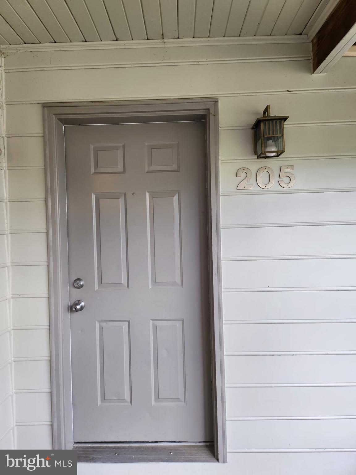 10 W ALL SAINTS ST #205