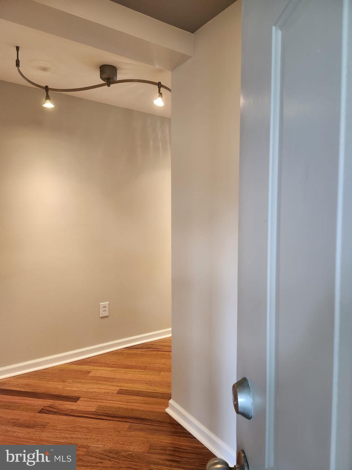 10 W ALL SAINTS ST #205