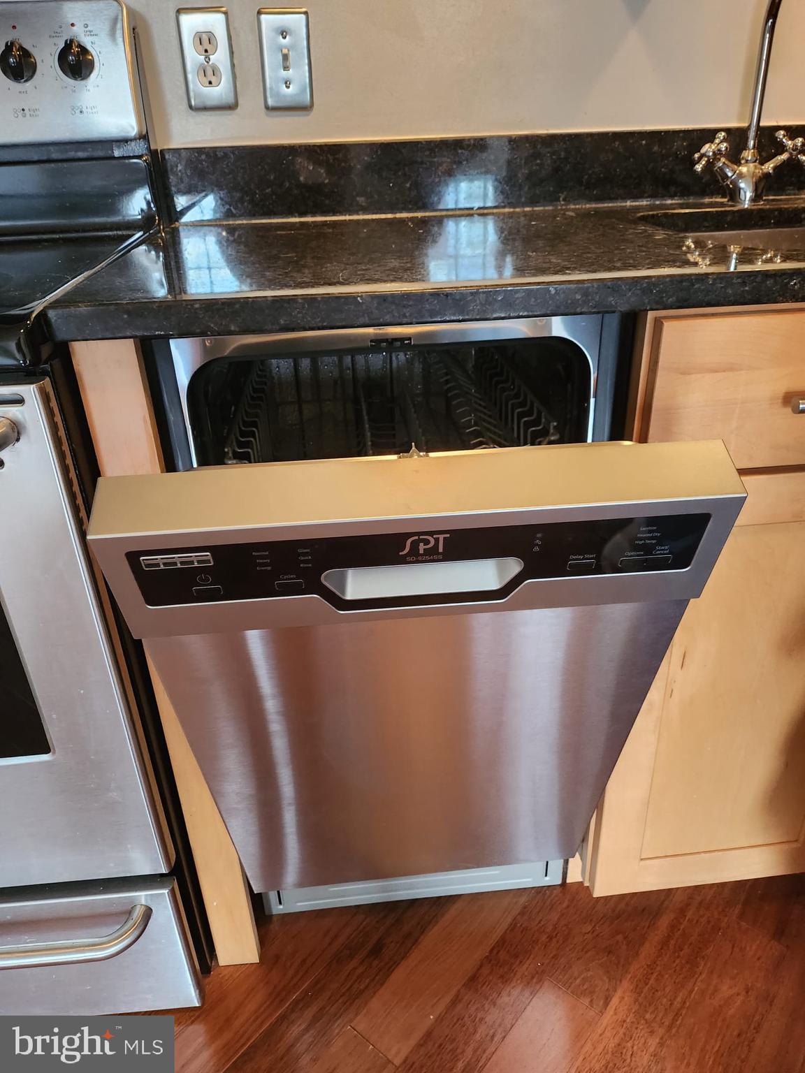 10 W ALL SAINTS ST #205