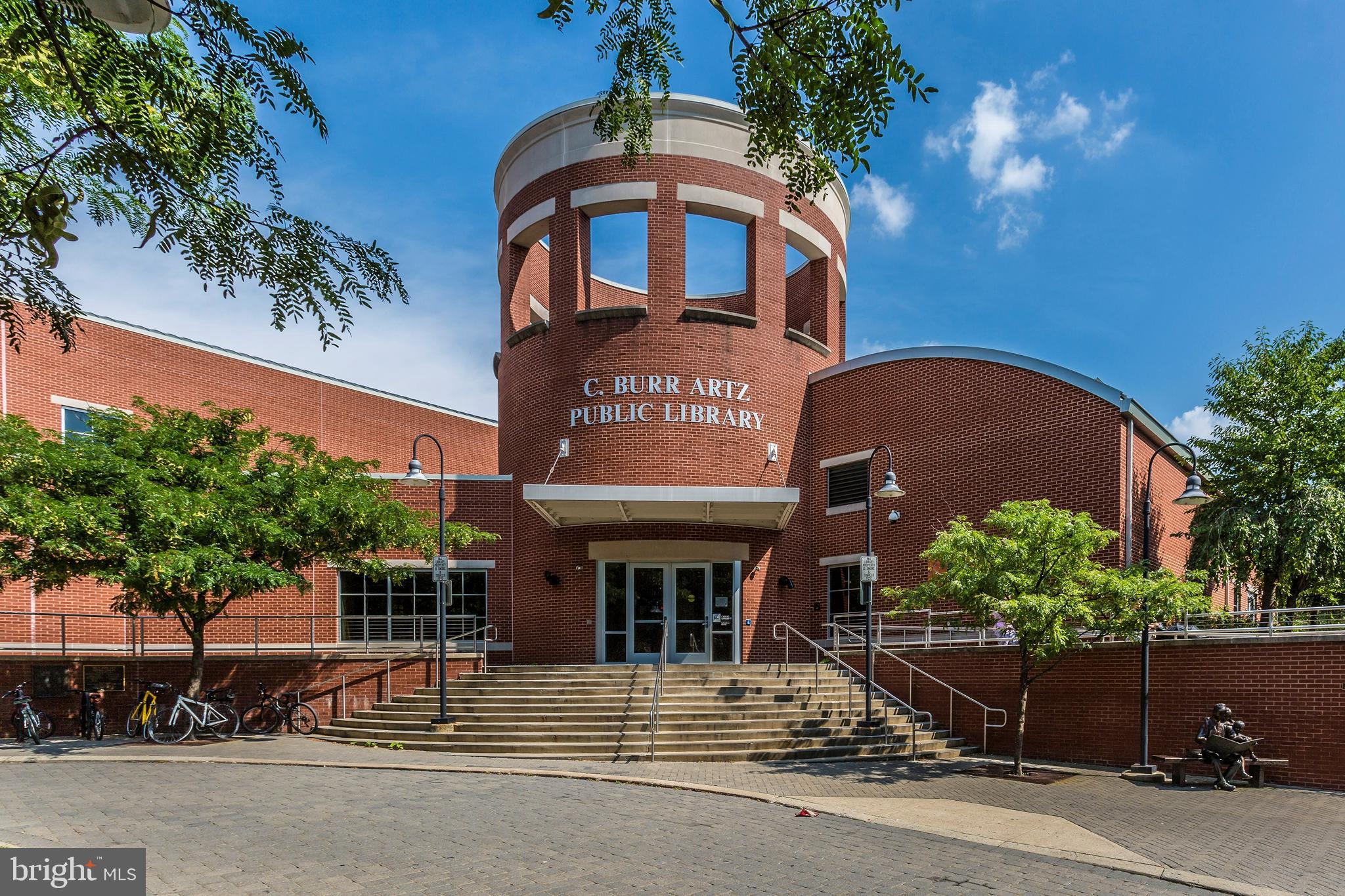 10 W ALL SAINTS ST #205