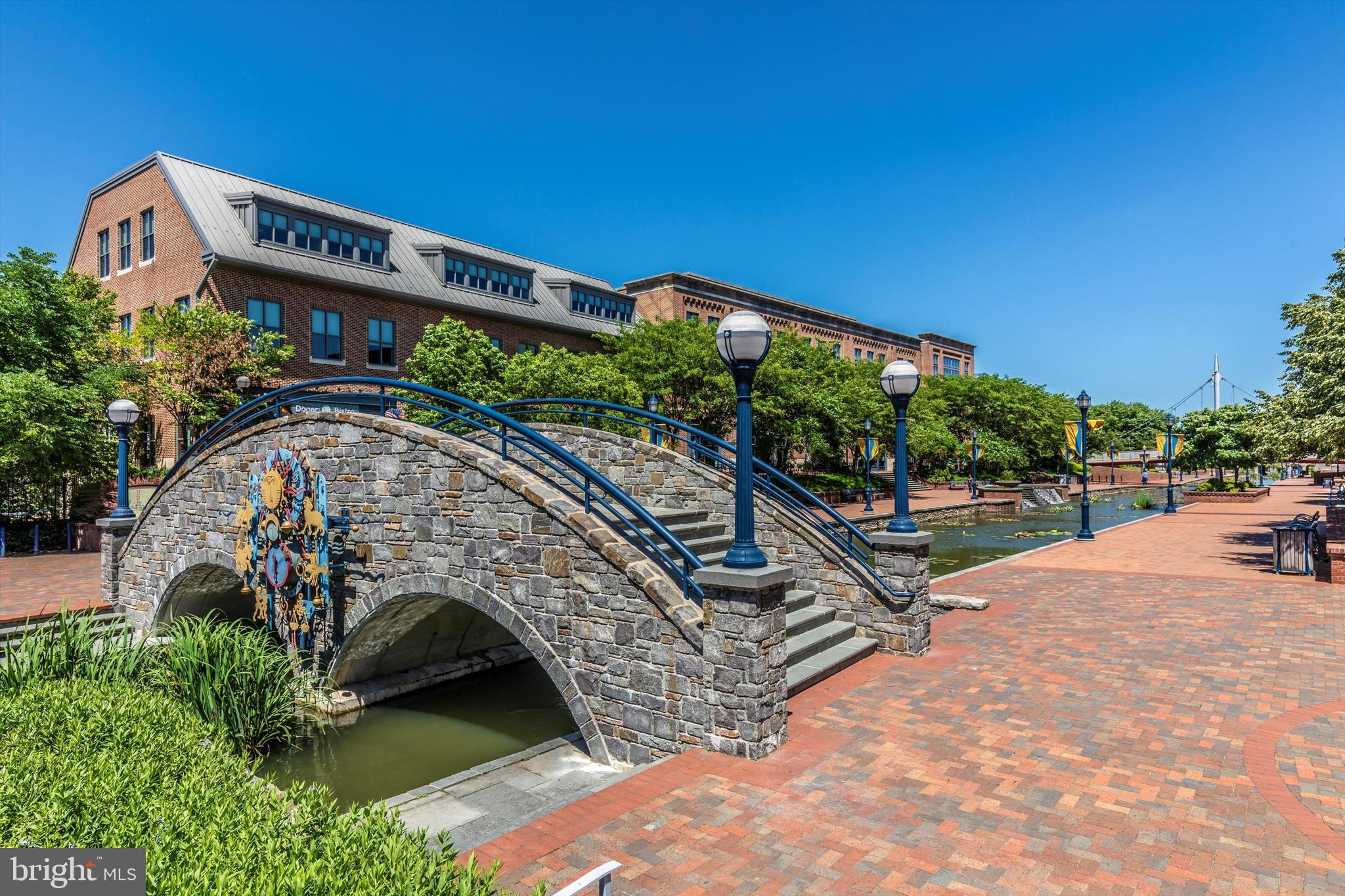 10 W ALL SAINTS ST #205