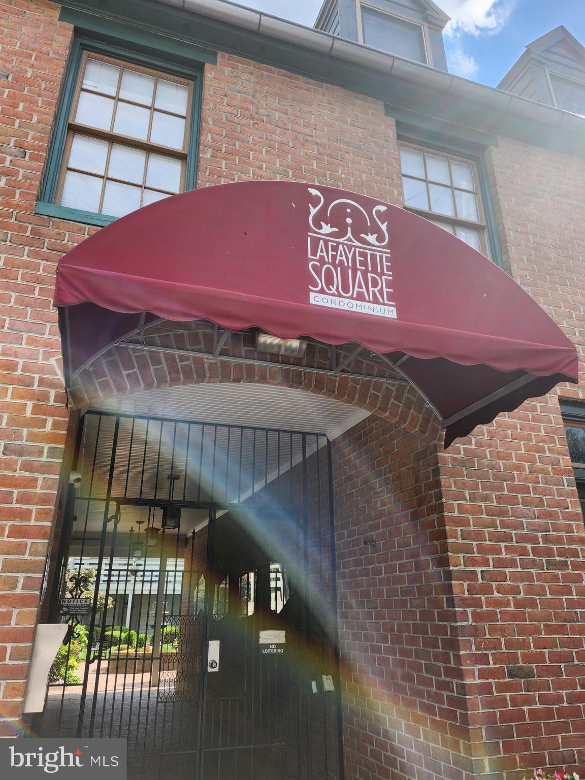 10 W ALL SAINTS ST #205