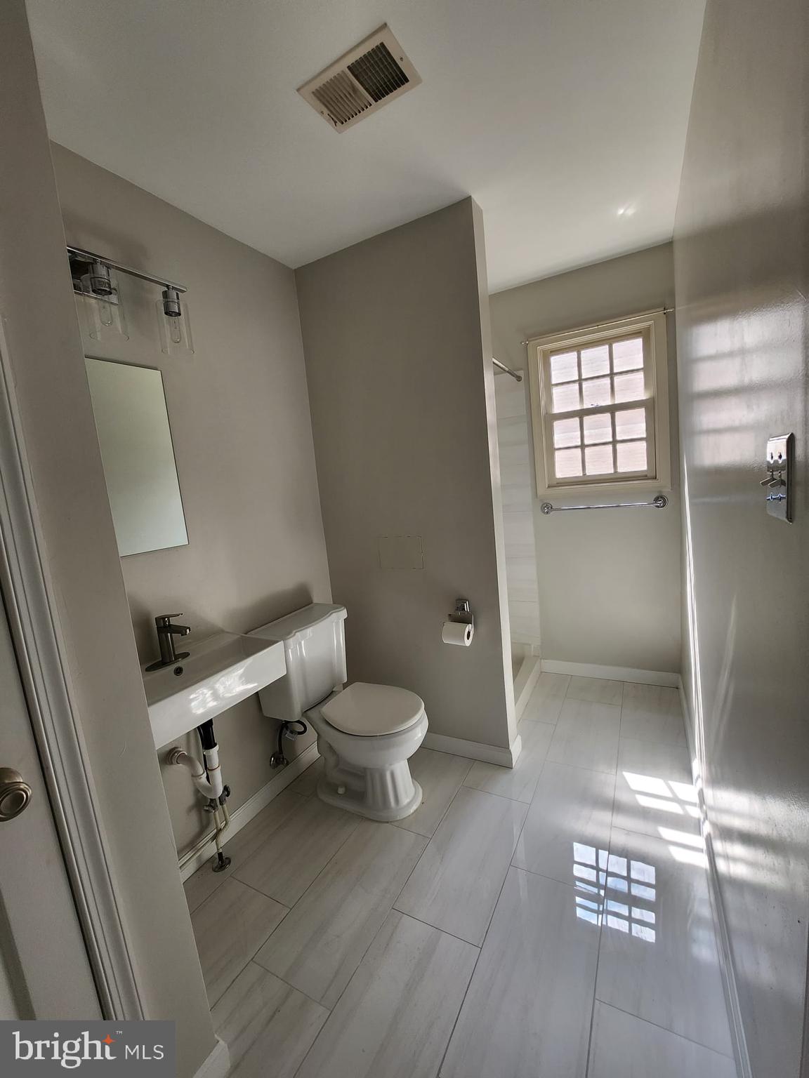 10 W ALL SAINTS ST #205