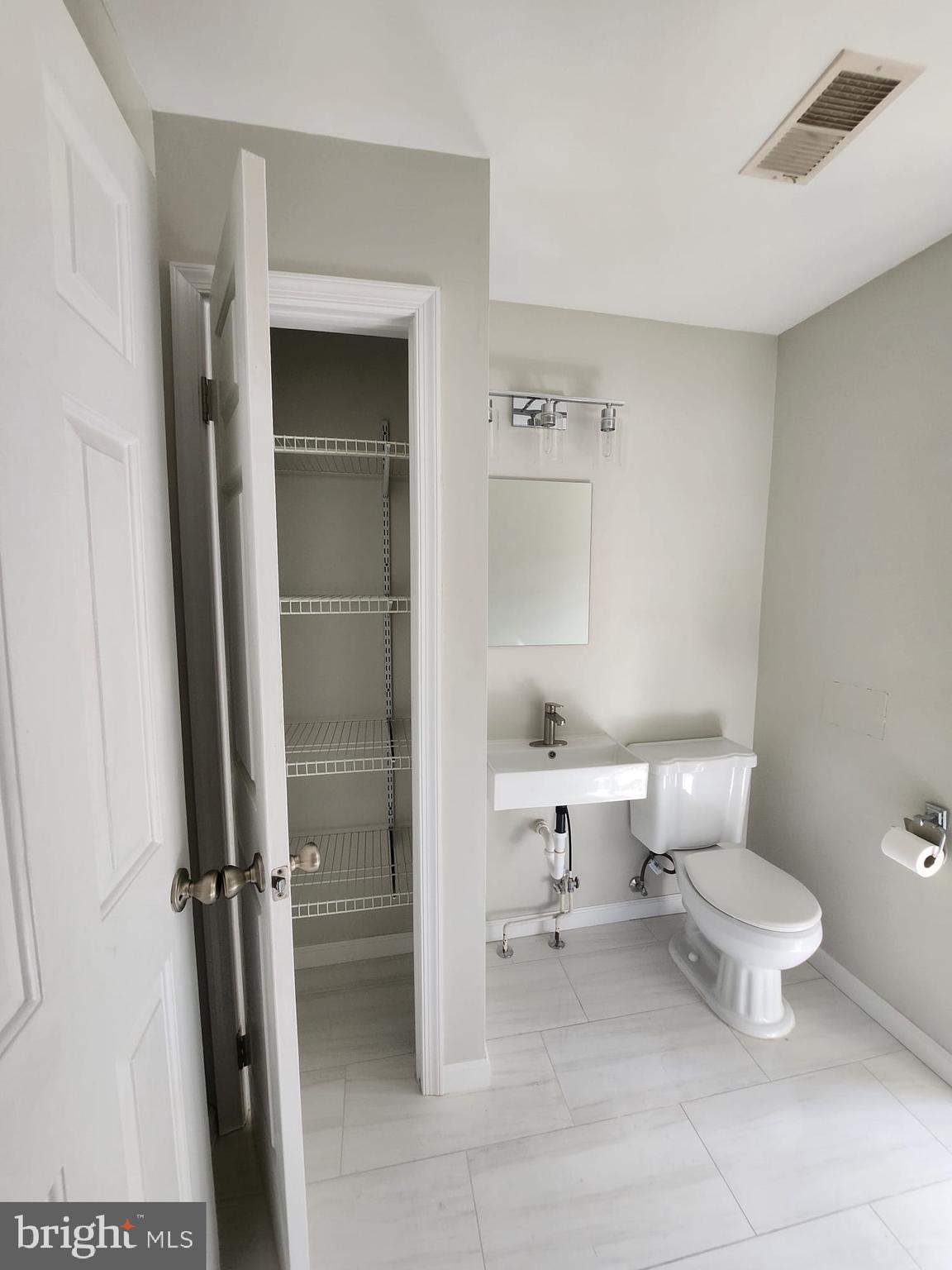 10 W ALL SAINTS ST #205