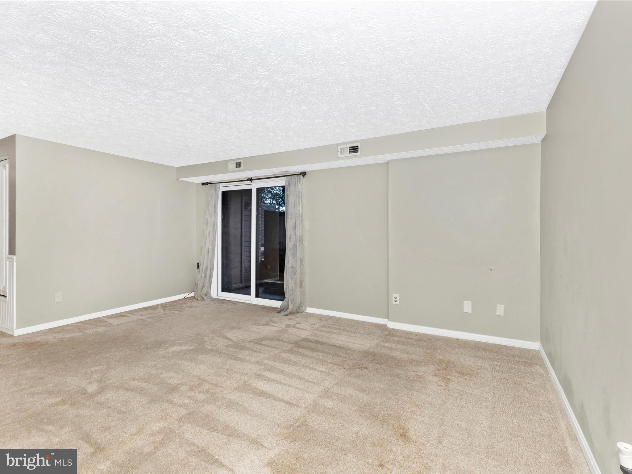 9727 Braidwood Ter