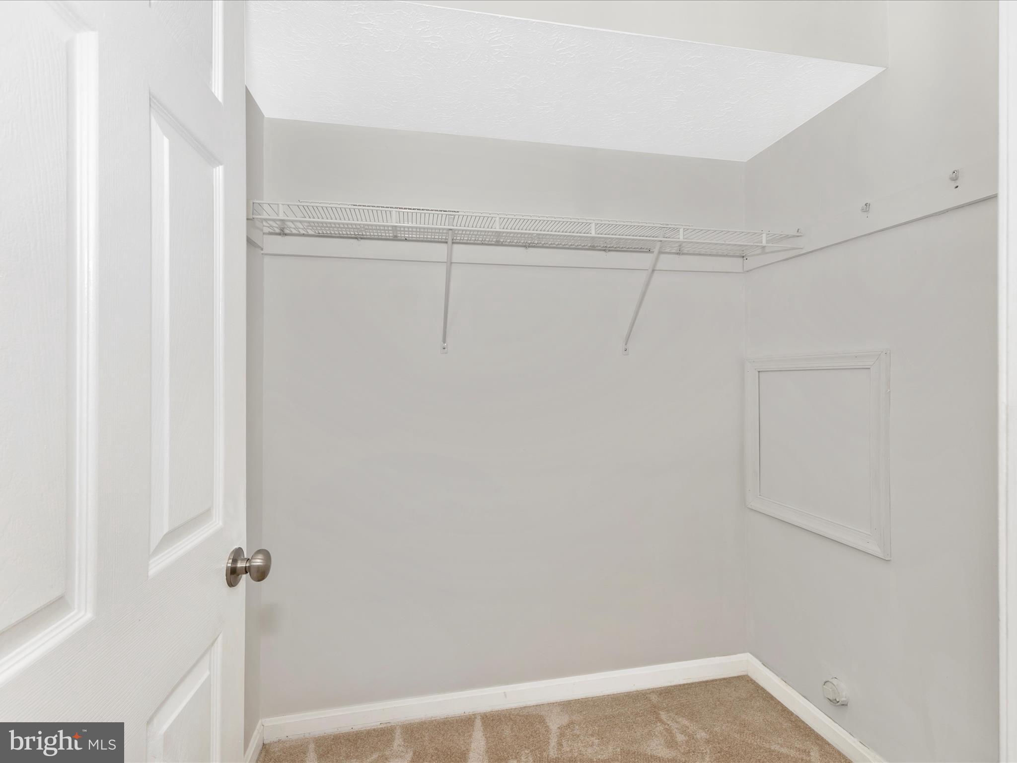 9727 Braidwood Ter