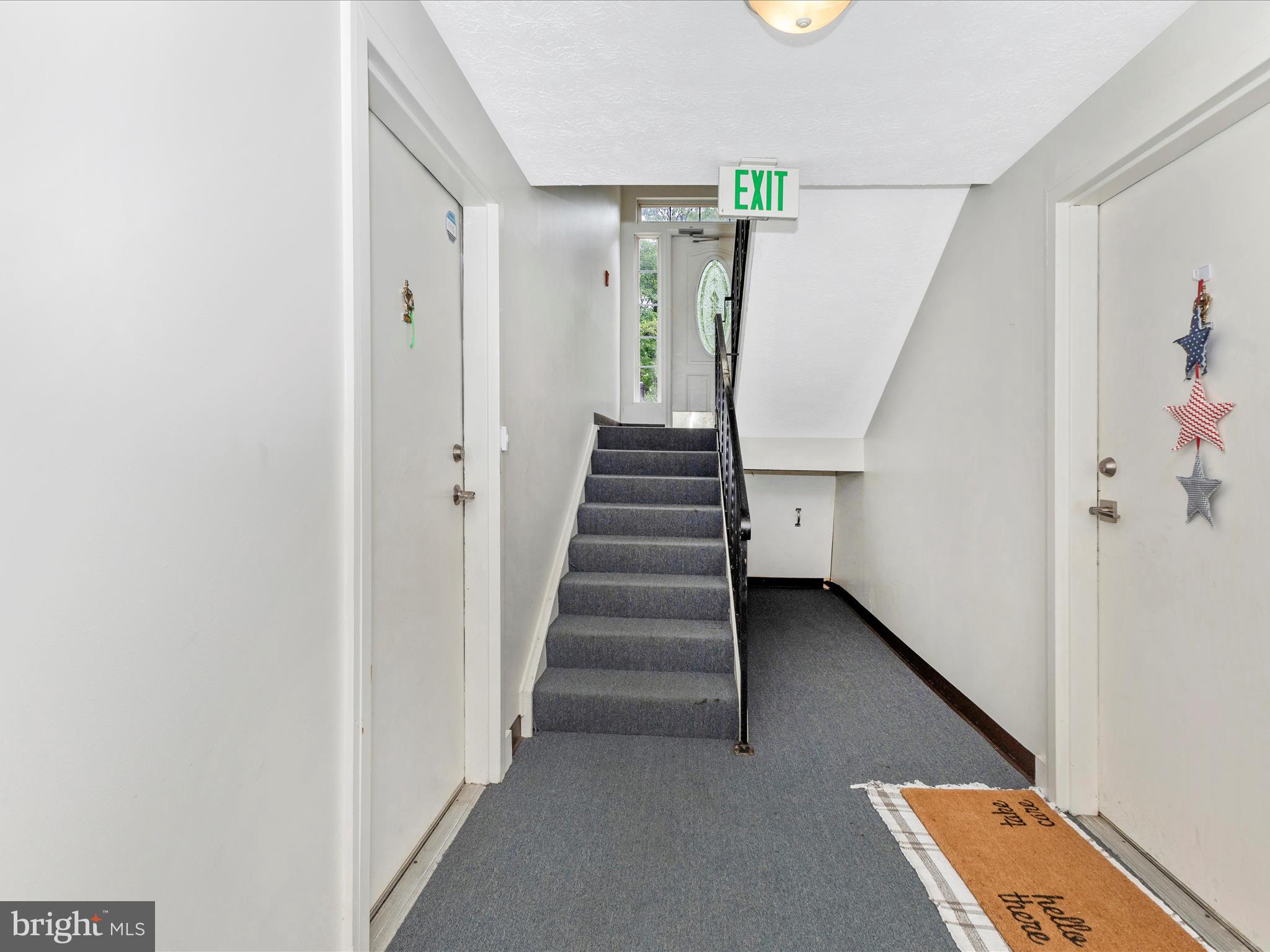 9727 Braidwood Ter
