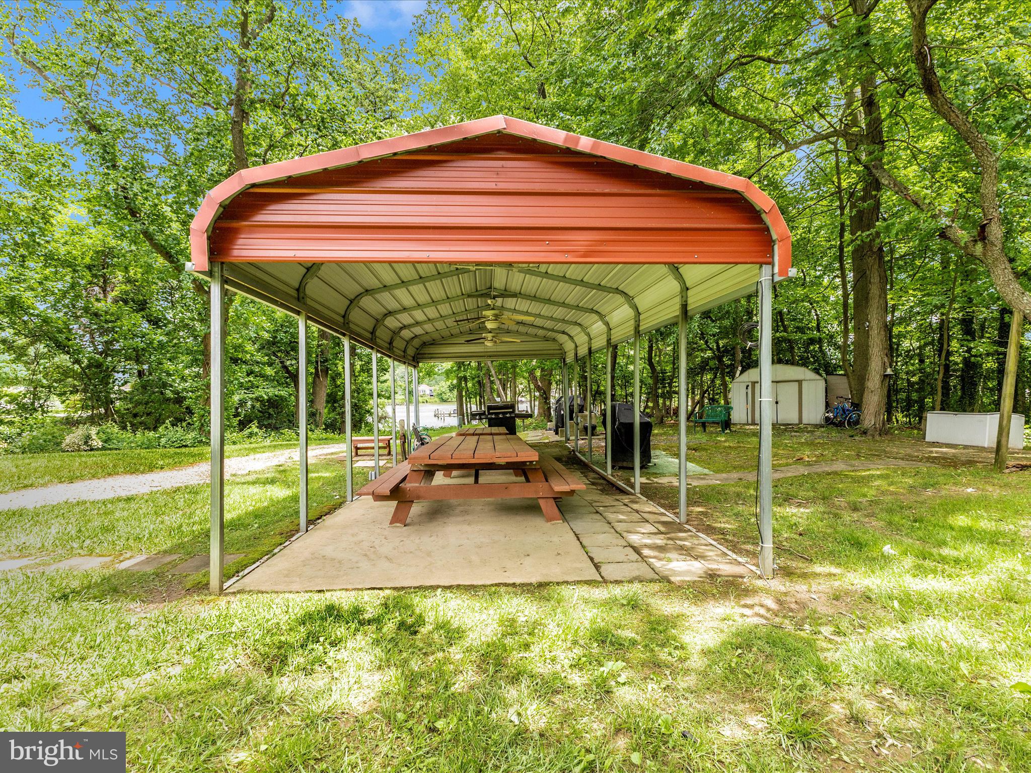 9727 Braidwood Ter