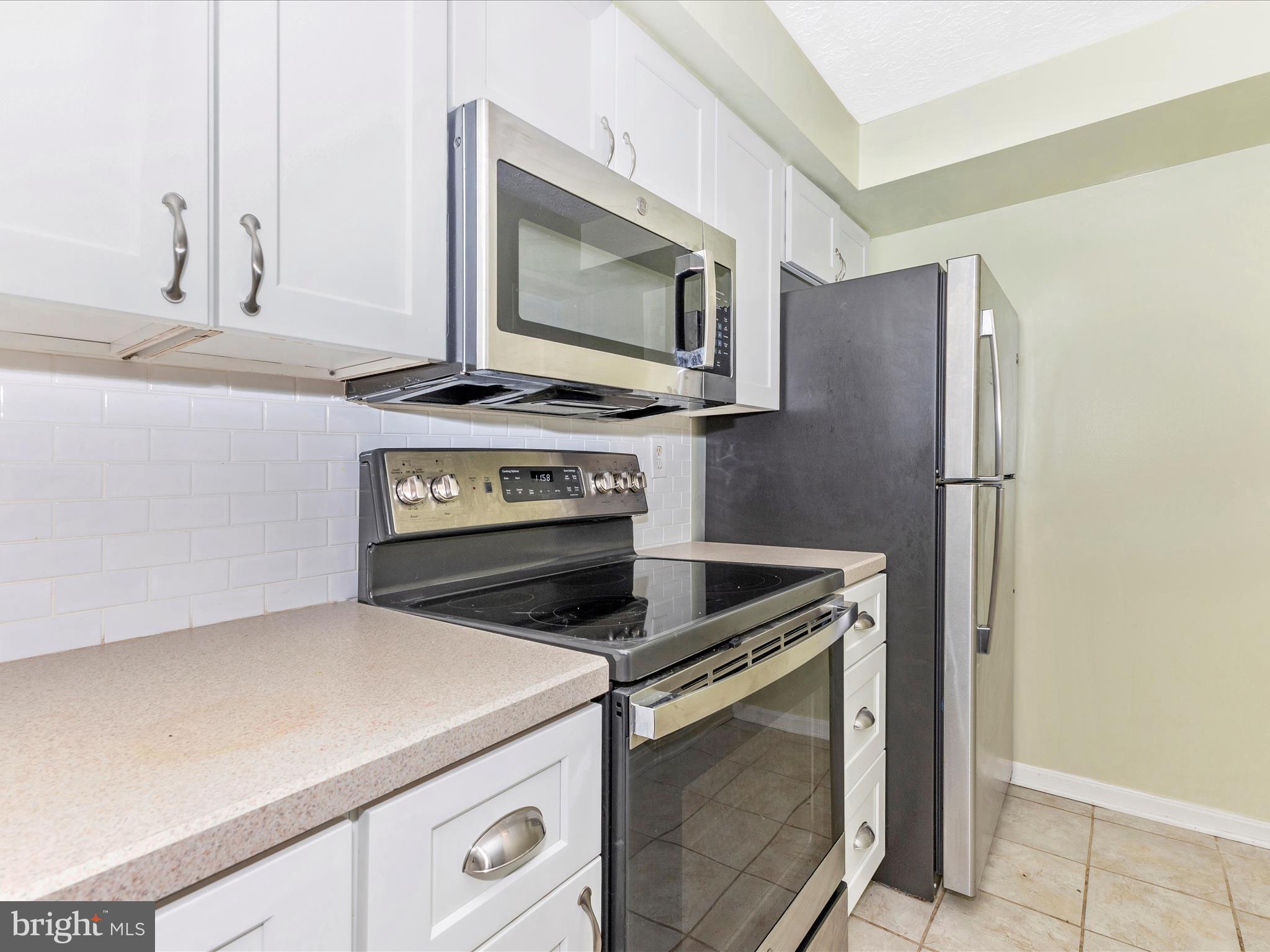 9727 Braidwood Ter
