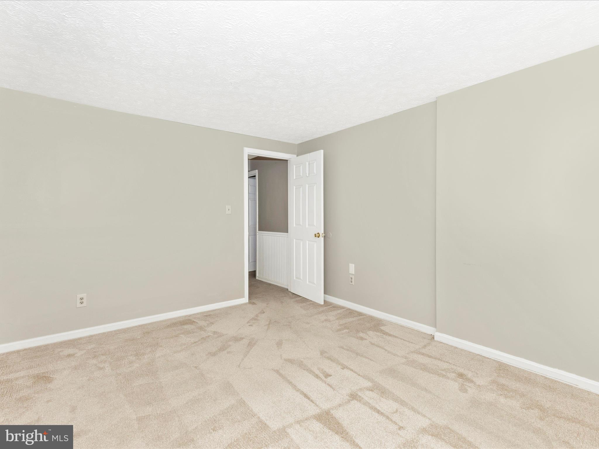 9727 Braidwood Ter