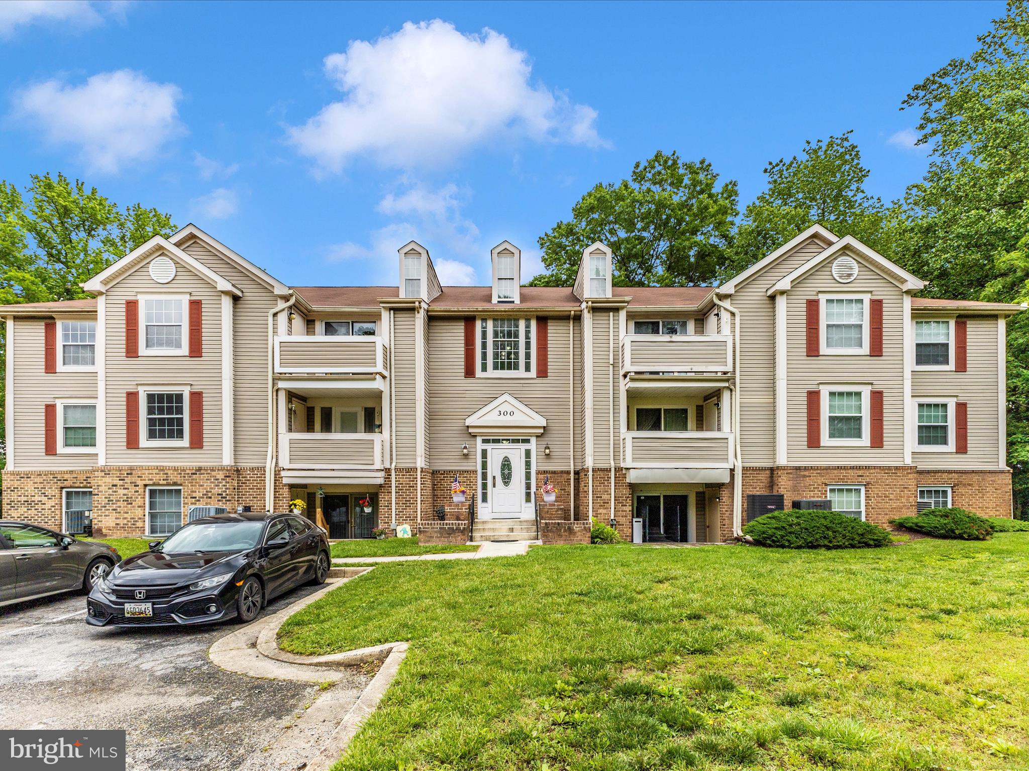 9727 Braidwood Ter