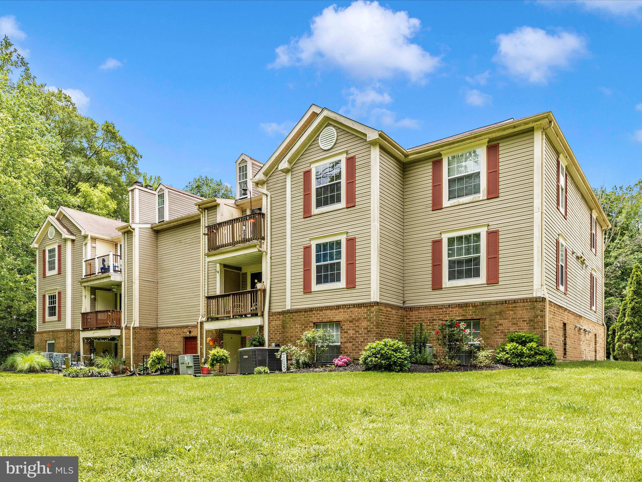 9727 Braidwood Ter