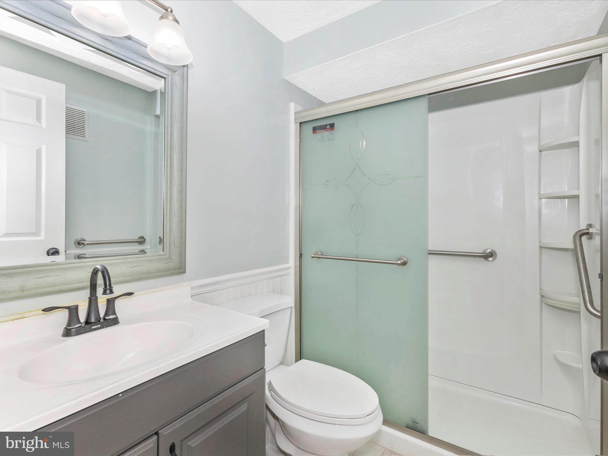 9727 Braidwood Ter