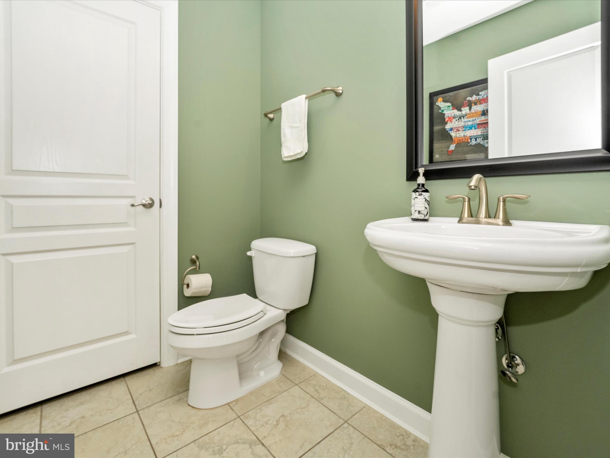 9727 Braidwood Ter