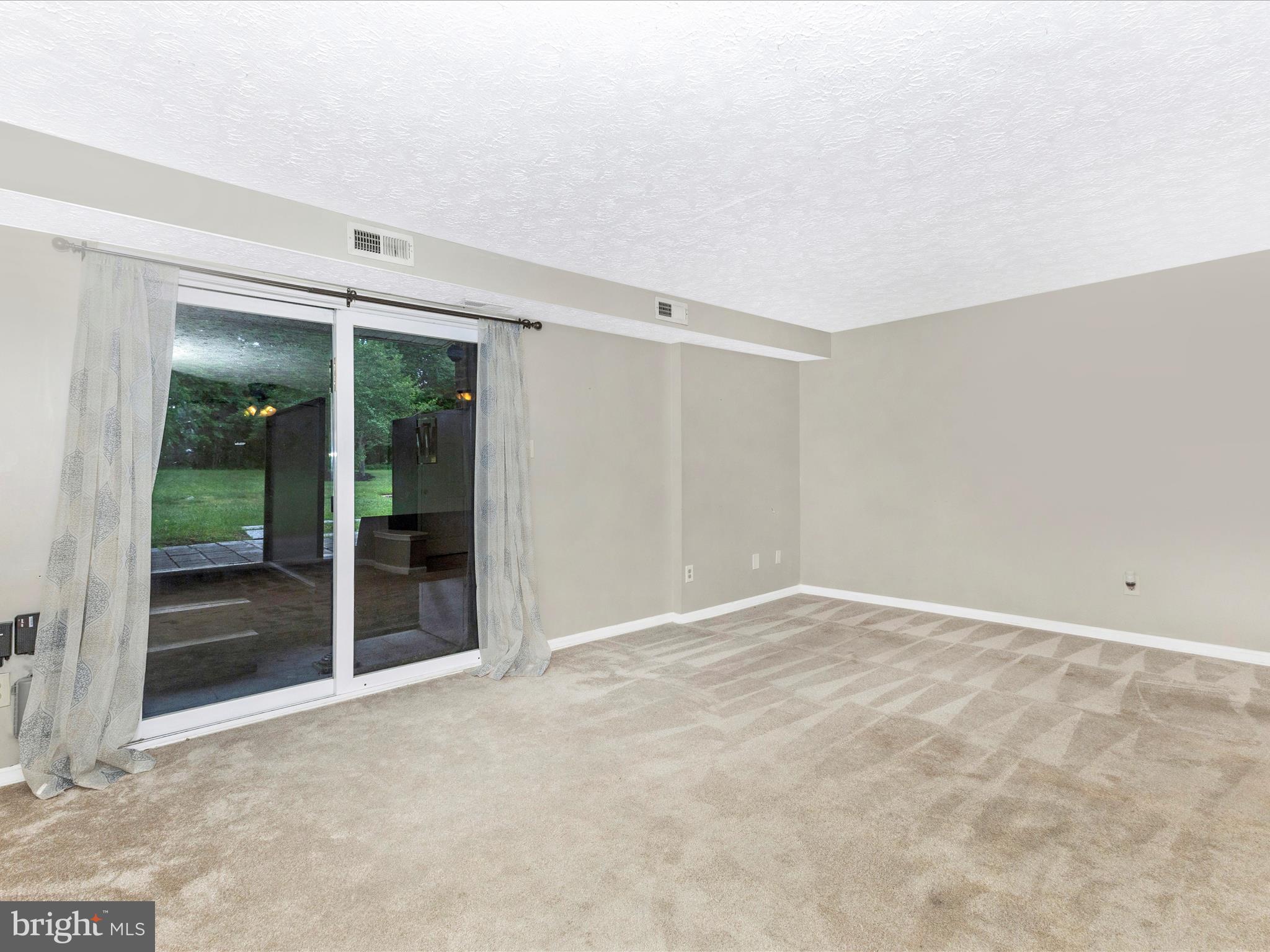 9727 Braidwood Ter