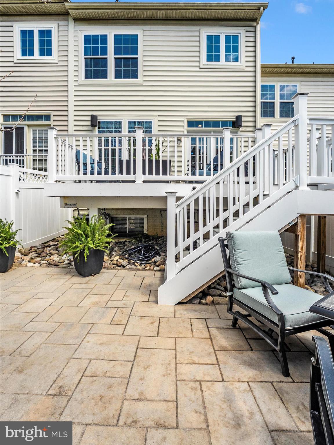 9727 Braidwood Ter