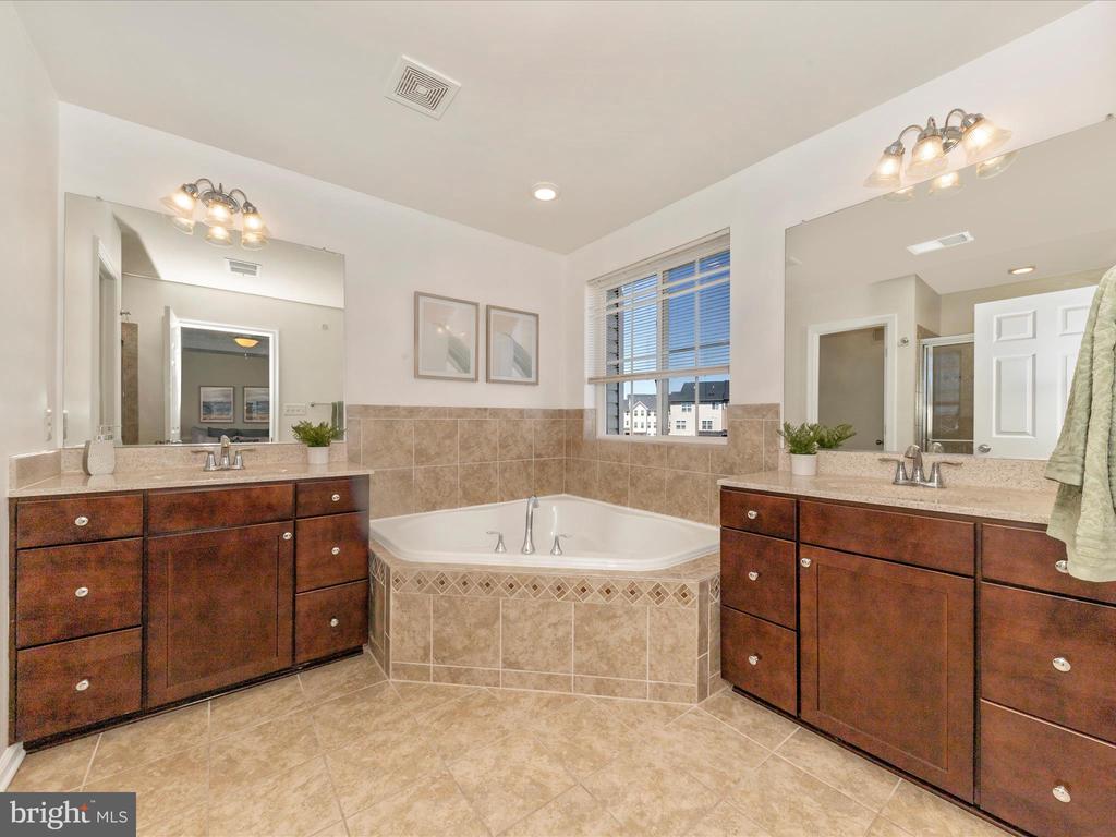 5839 Bella Marie Way
