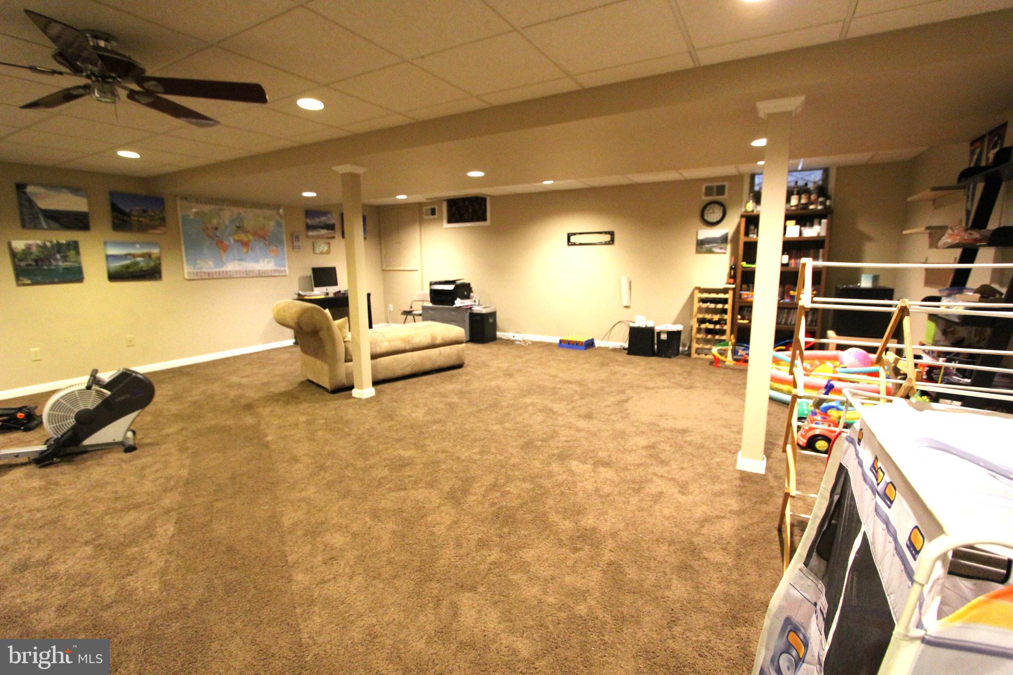 7917 RUNNYMEADE DRIVE