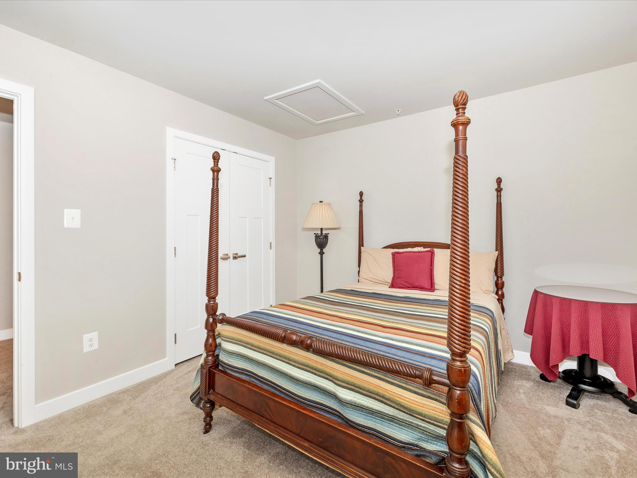 5303 Crape Myrtle Dr