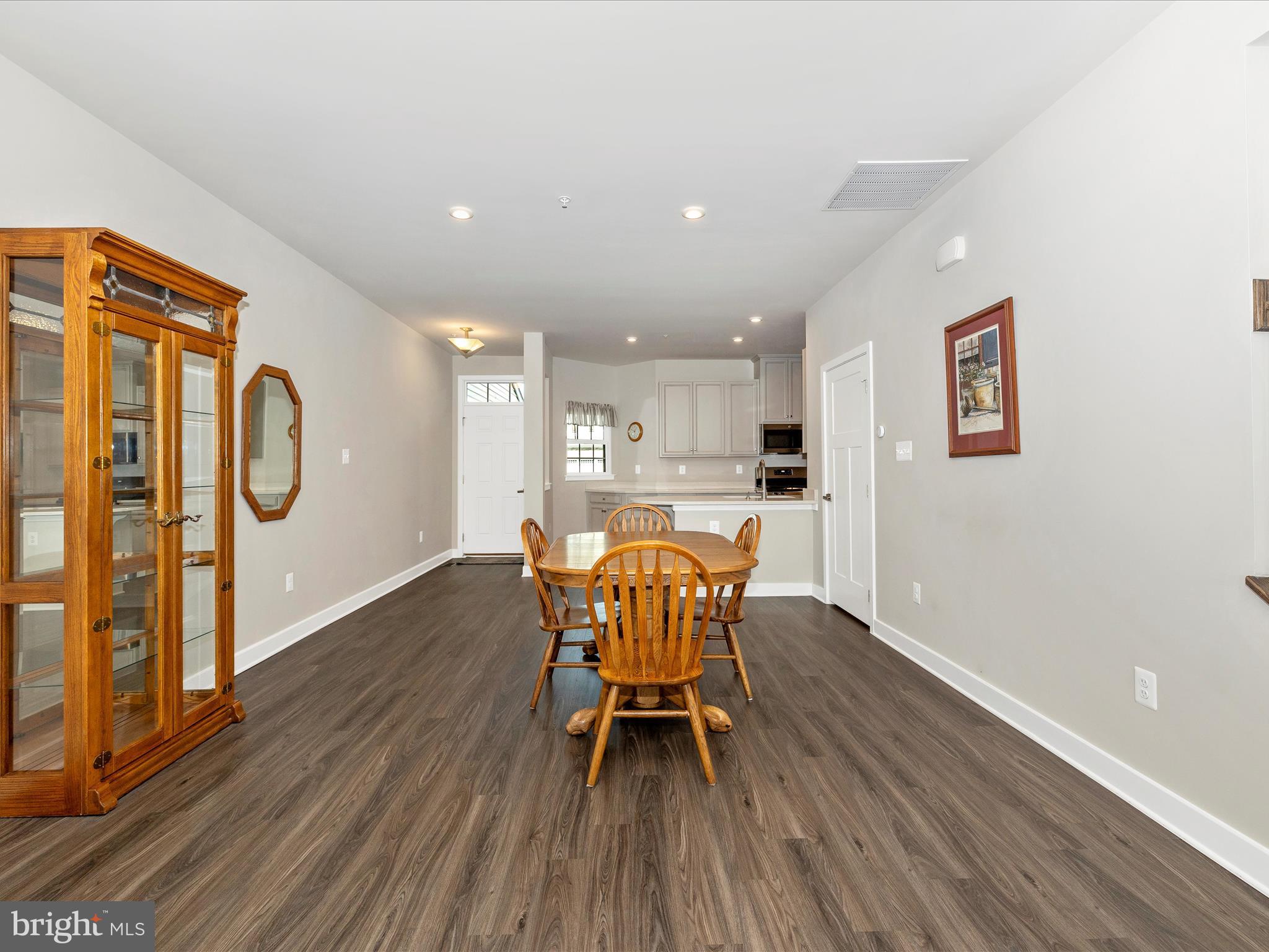5303 Crape Myrtle Dr