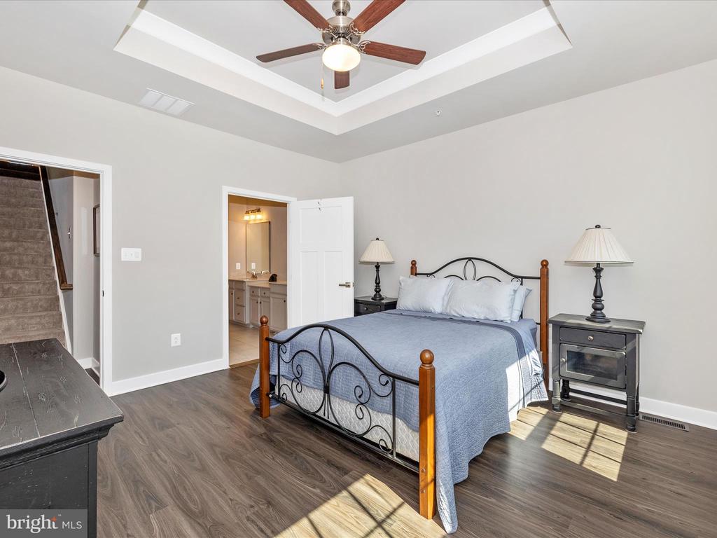 5303 Crape Myrtle Dr