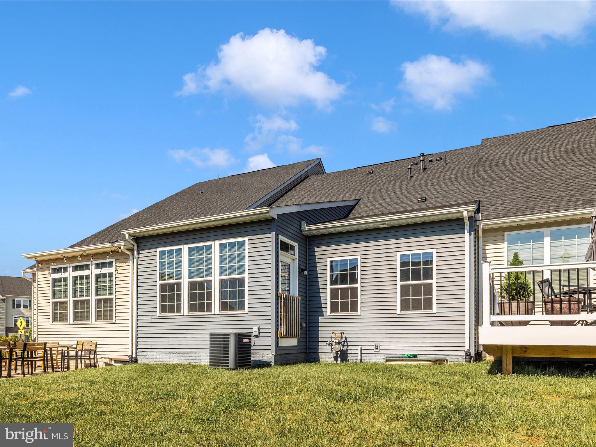 5303 Crape Myrtle Dr
