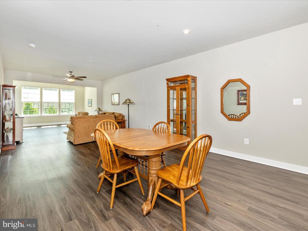 5303 Crape Myrtle Dr
