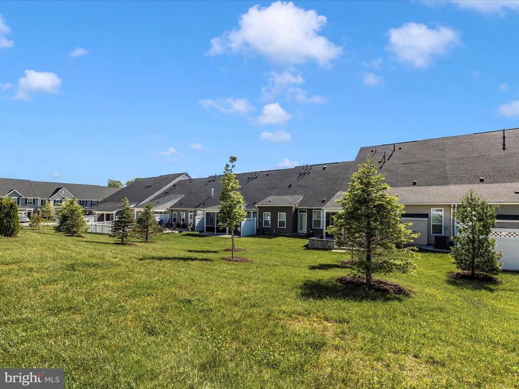 5303 Crape Myrtle Dr