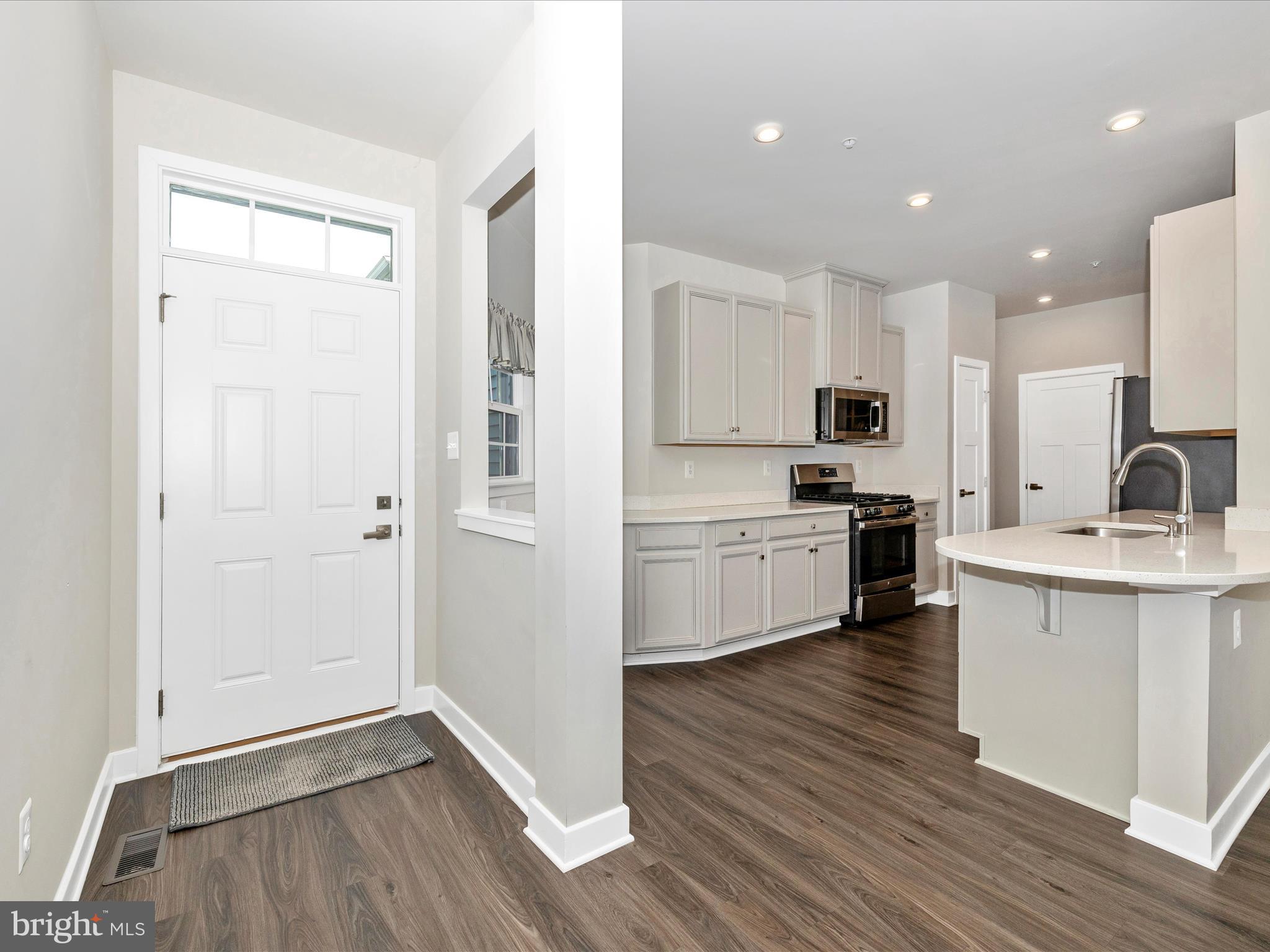 5303 Crape Myrtle Dr