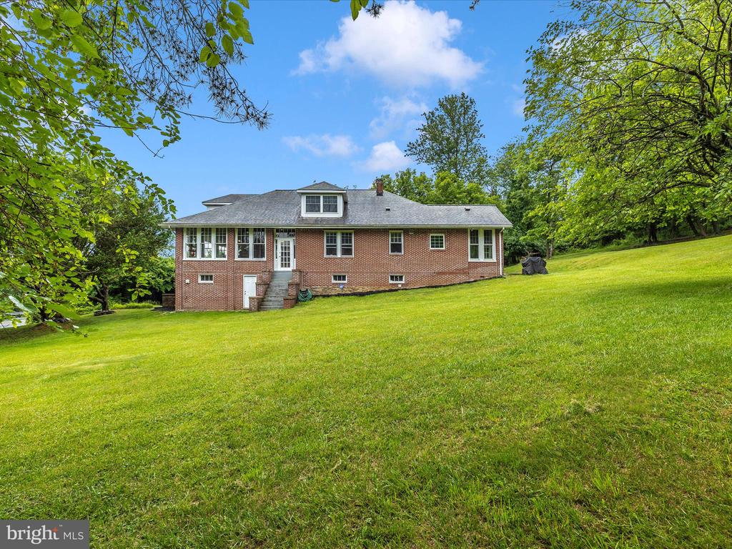 5004 Old National Pike