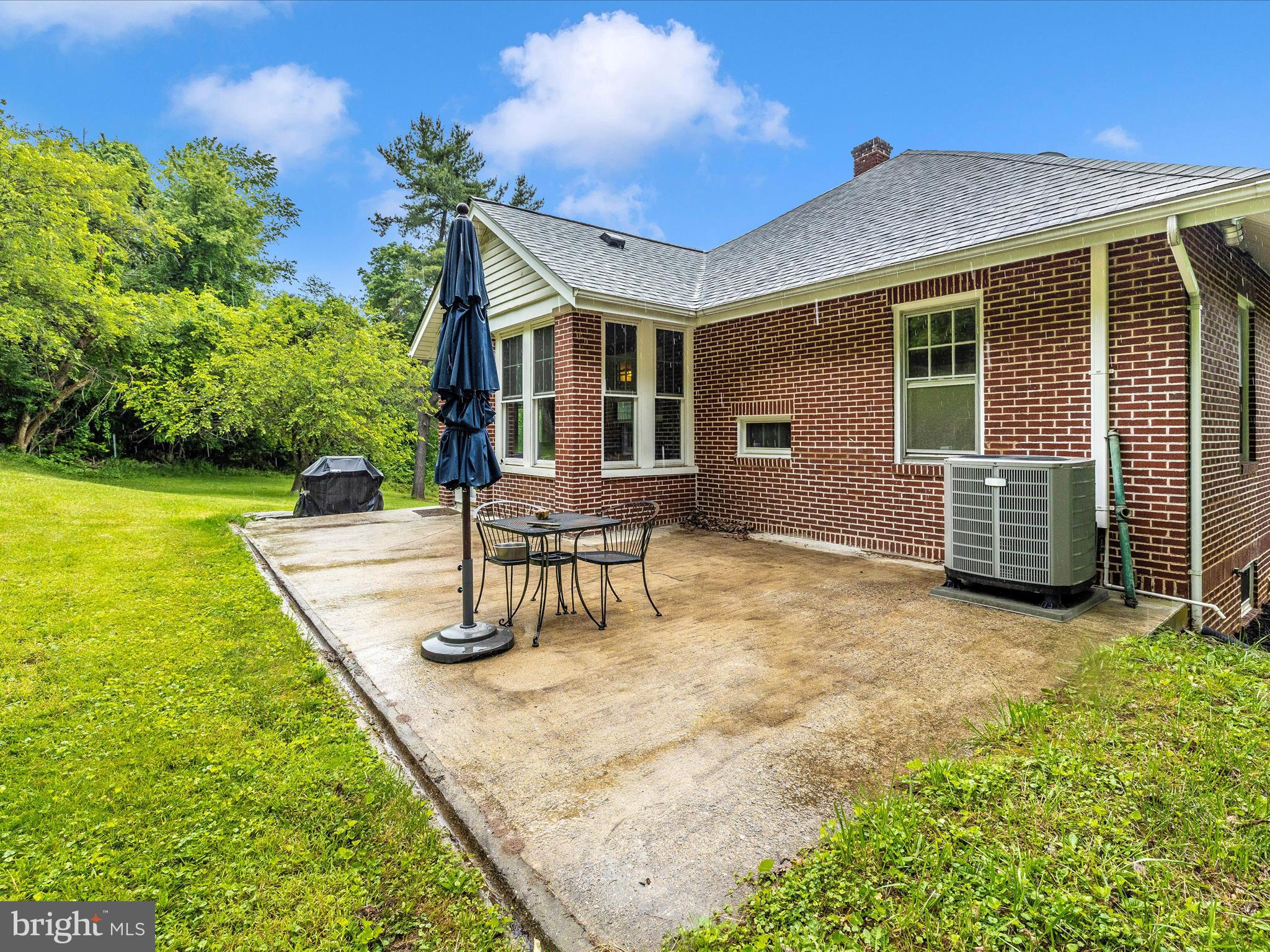 5004 Old National Pike