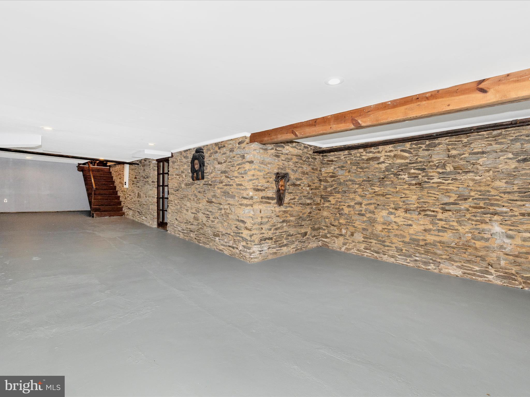 5004 Old National Pike