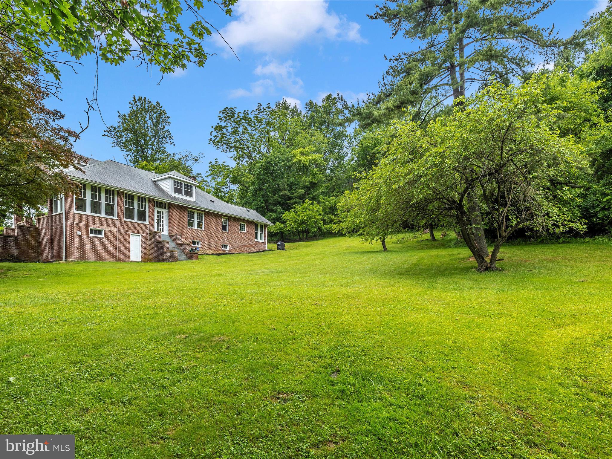 5004 Old National Pike