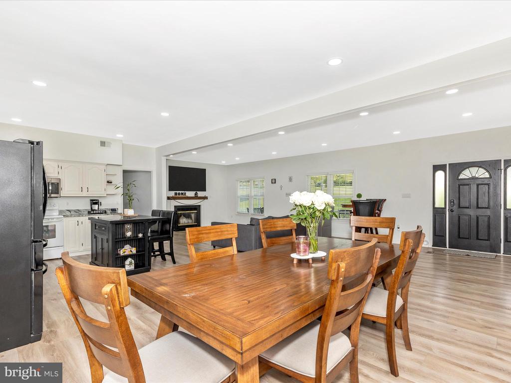 12504 SANDRA LEE COURT